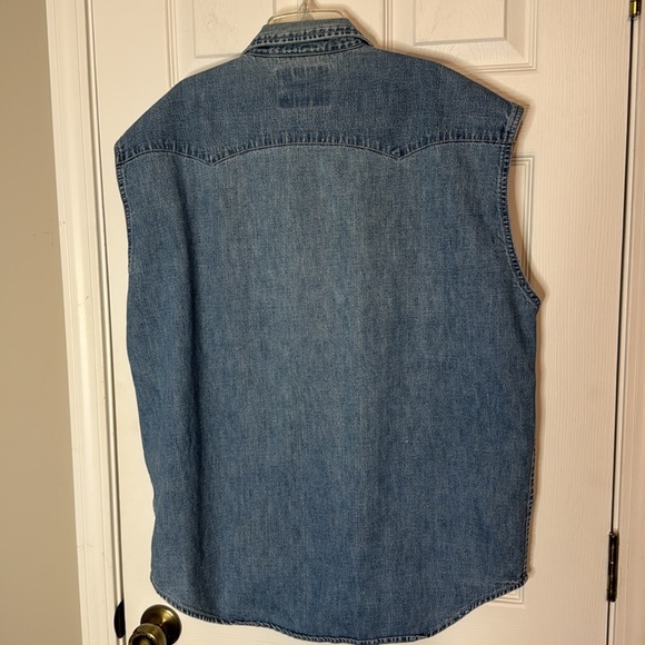 LEVIS VINTAGE RED TAG SLEEVELESS DENIM PEARL SNAP DOWN SHIRT - Picture 7 of 7